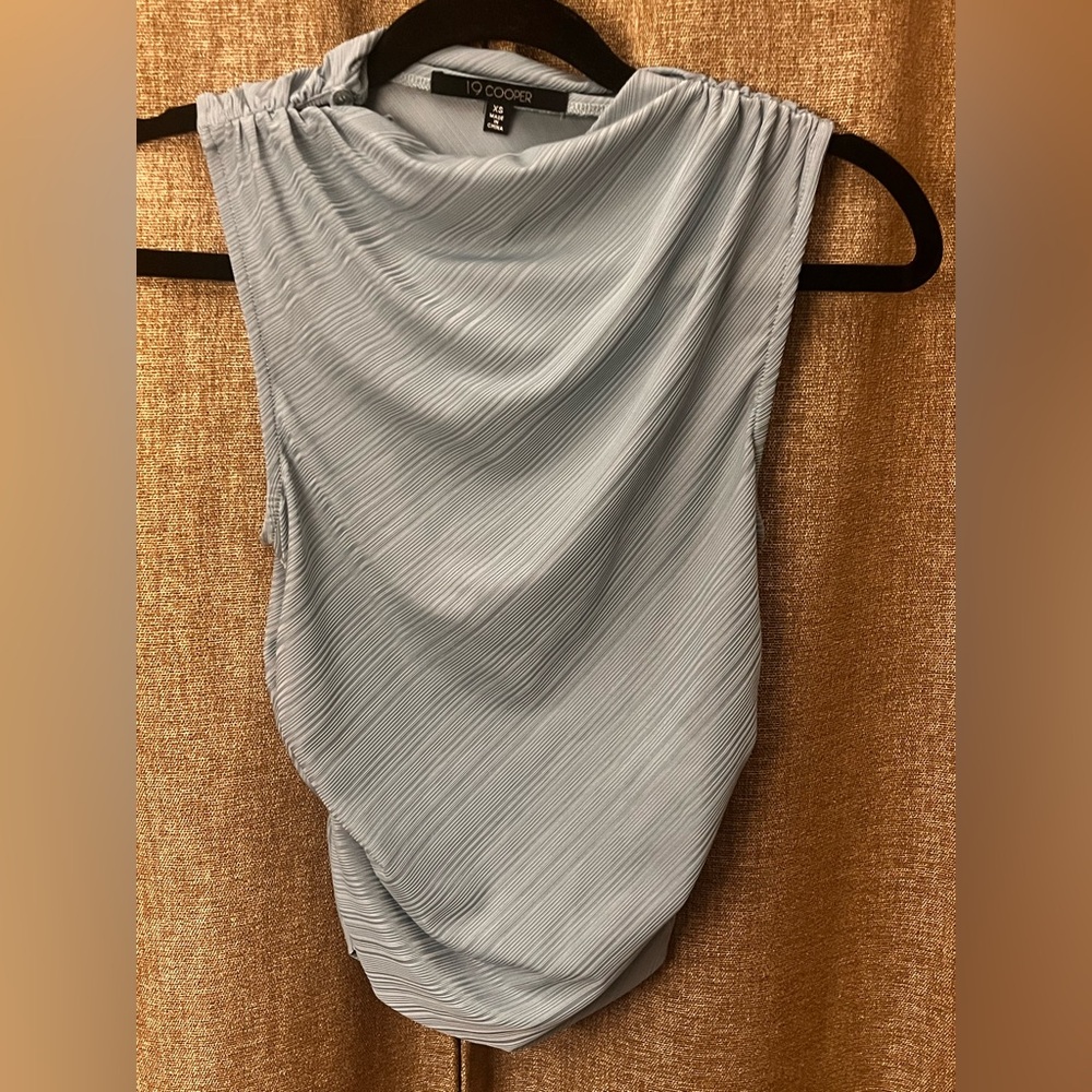 19 Cooper Textured Gray Dress